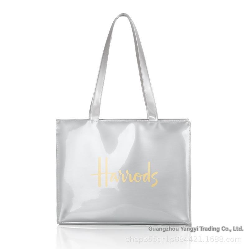 Patent Leather Shopper Bag with Flared Design | Damen Handtaschen Handtaschen Damen